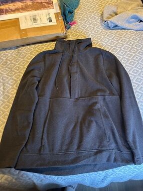 Avalanche Black Fleece sweater with quarter zip
